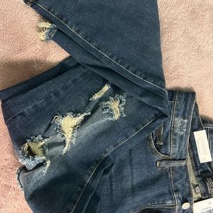 Judy Blue, dark blue denim, loose boyfriend fit, distressed style